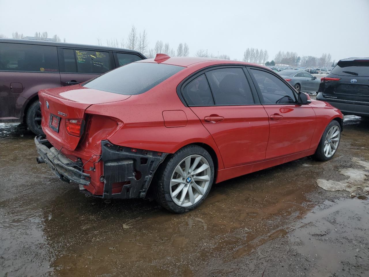 2013 BMW 3er VIN WBA3C3C59DF978848 Copart auction photo, rear end / front end damage thumbnail 3