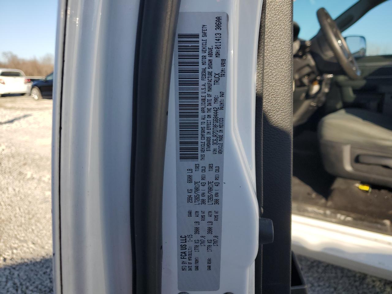 2015 RAM 1500 VIN 3C6JR7DT0FG604442 Copart auction photo, minor dent/scratches damage thumbnail 12