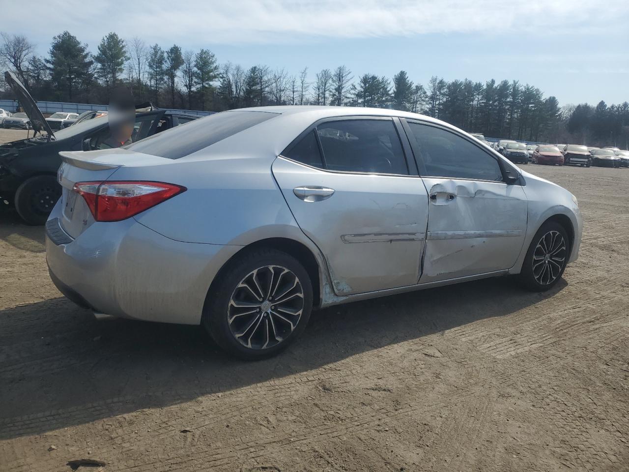 2015 Toyota Corolla VIN 5YFBURHE5FP245649 Copart auction photo, side damage thumbnail 3