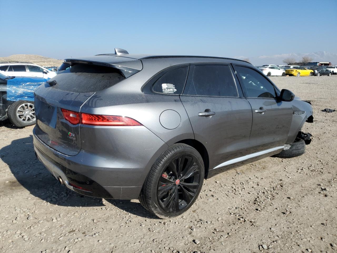 2017 Jaguar F-Pace VIN SADCM2BVXHA085705 Copart auction photo, front end damage thumbnail 3