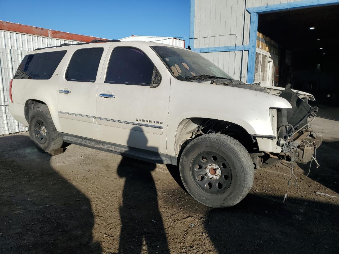 2010 Chevrolet Suburban VIN 1GNUCKE00AR227545 Copart auction photo, stripped damage thumbnail 4