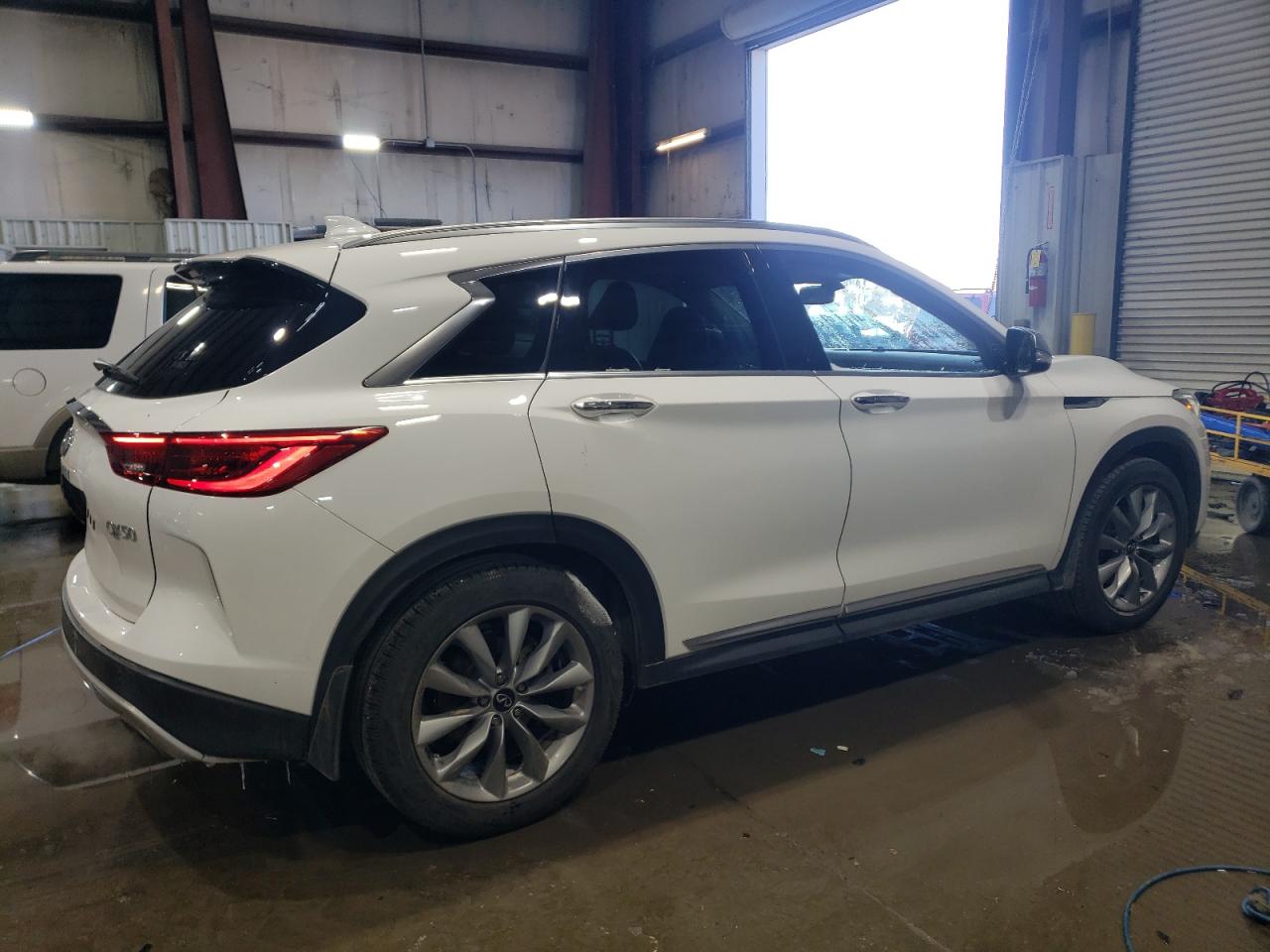 2021 Infiniti QX50 VIN 3PCAJ5BB2MF111685 Copart auction photo, front end damage thumbnail 3