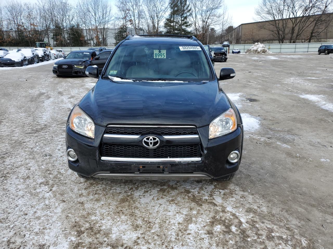 2011 Toyota RAV 4 VIN 2T3DF4DV1BW137203 Copart auction photo, vandalism damage thumbnail 5