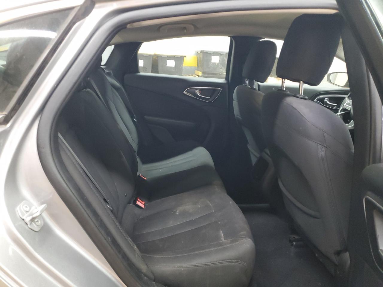 2015 Chrysler 200 VIN 1C3CCCAB5FN598558 Copart auction photo, side / front end damage thumbnail 11