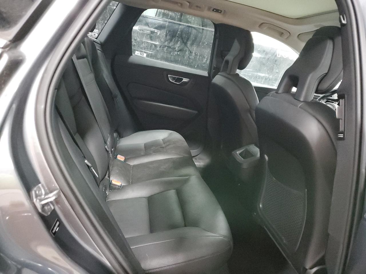 2018 Volvo XC60 VIN YV4A22RKXJ1076039 Copart auction photo, hail / rear end damage thumbnail 11