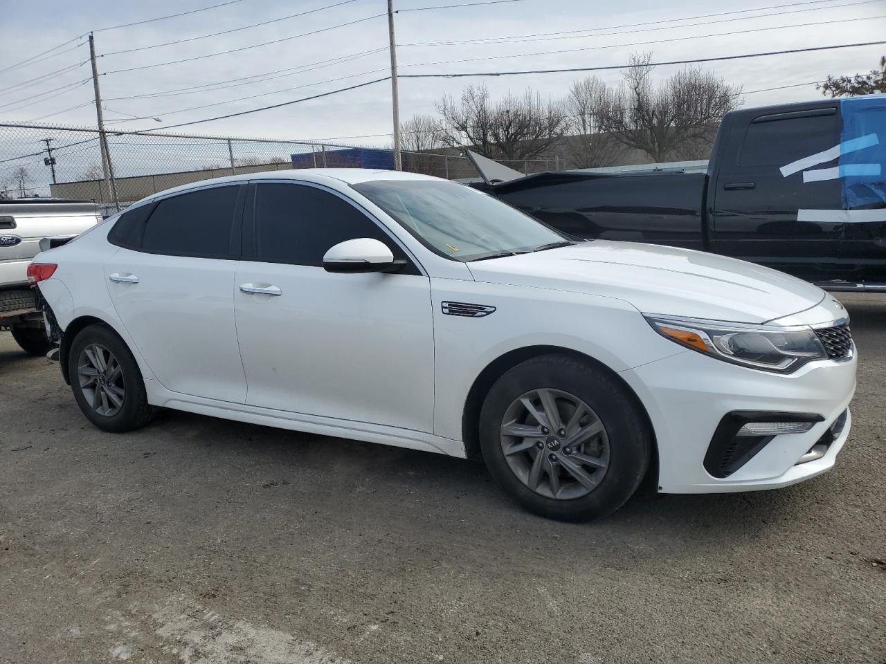 2019 KIA Optima VIN 5XXGT4L31KG375139 Copart auction photo, rear end damage thumbnail 4