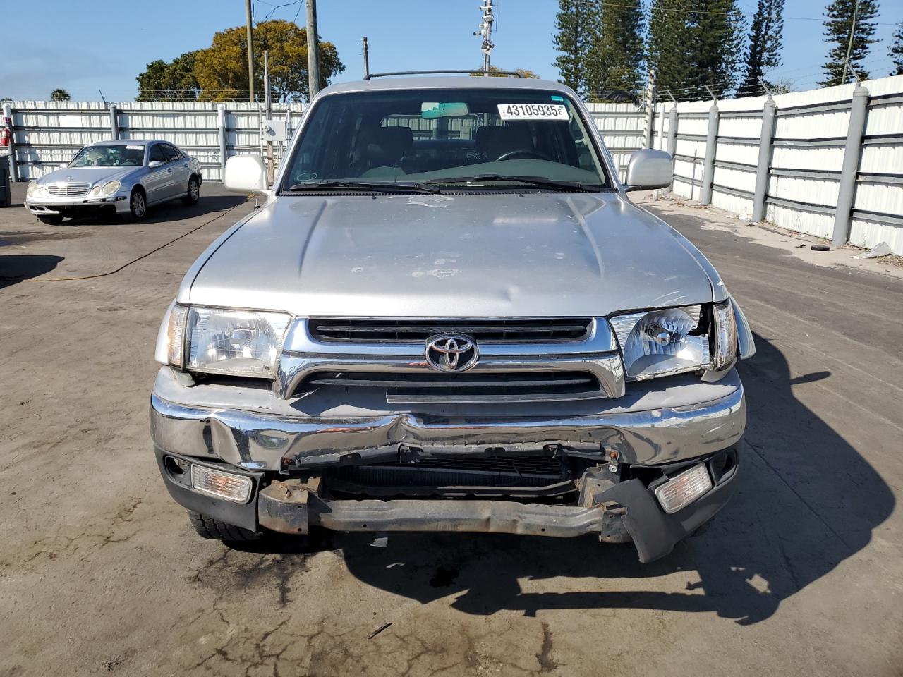 2002 Toyota 4Runner VIN JT3GN86R720253683 Copart auction photo, front end damage thumbnail 5