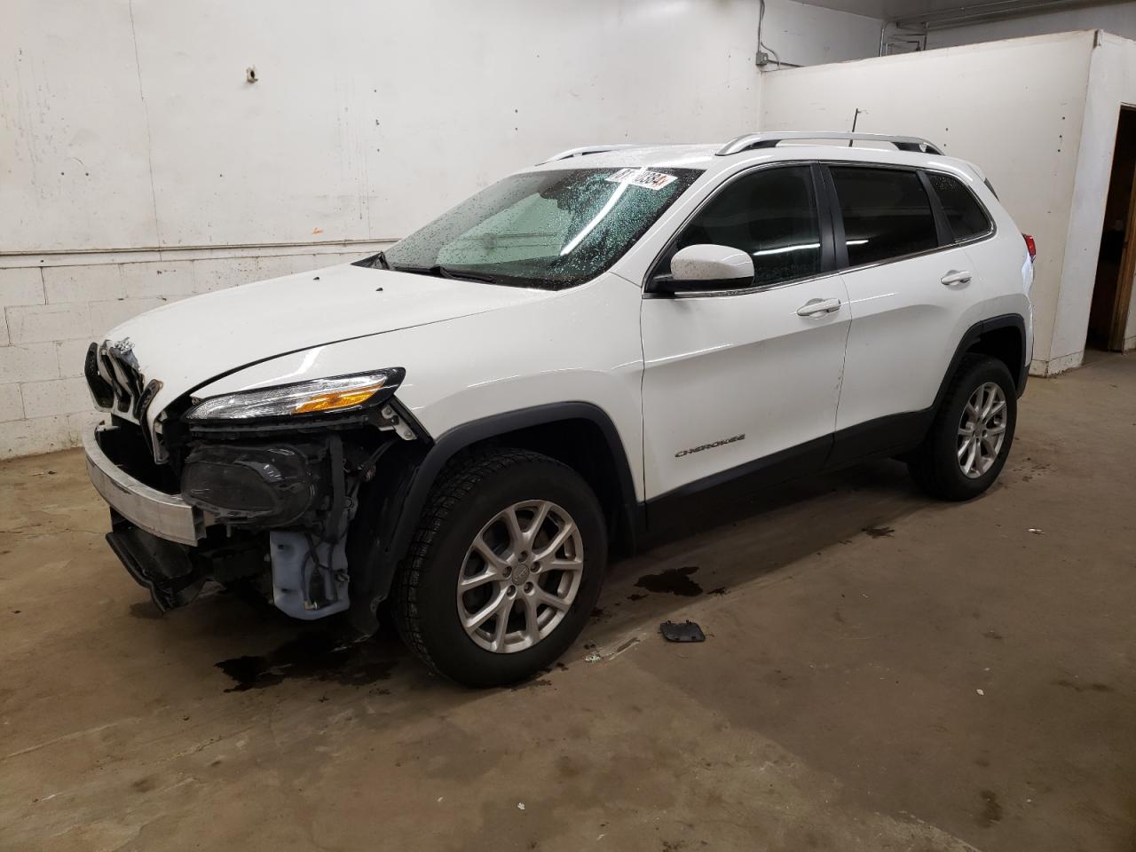 2016 Jeep Grand Cherokee VIN 1C4PJMCBXGW209107
