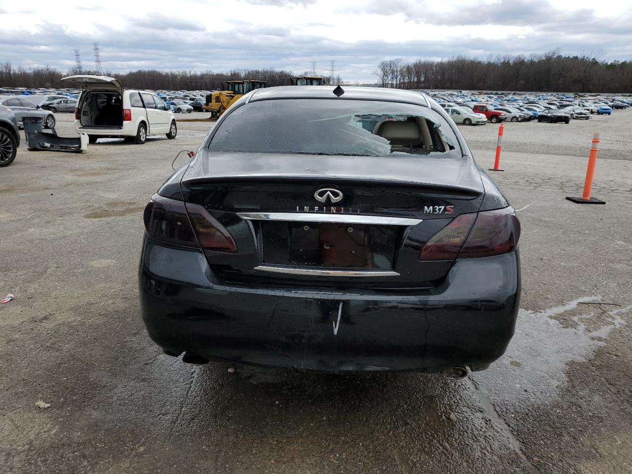 2011 Infiniti M VIN JN1BY1AP9BM324663 Copart auction photo, vandalism damage thumbnail 6