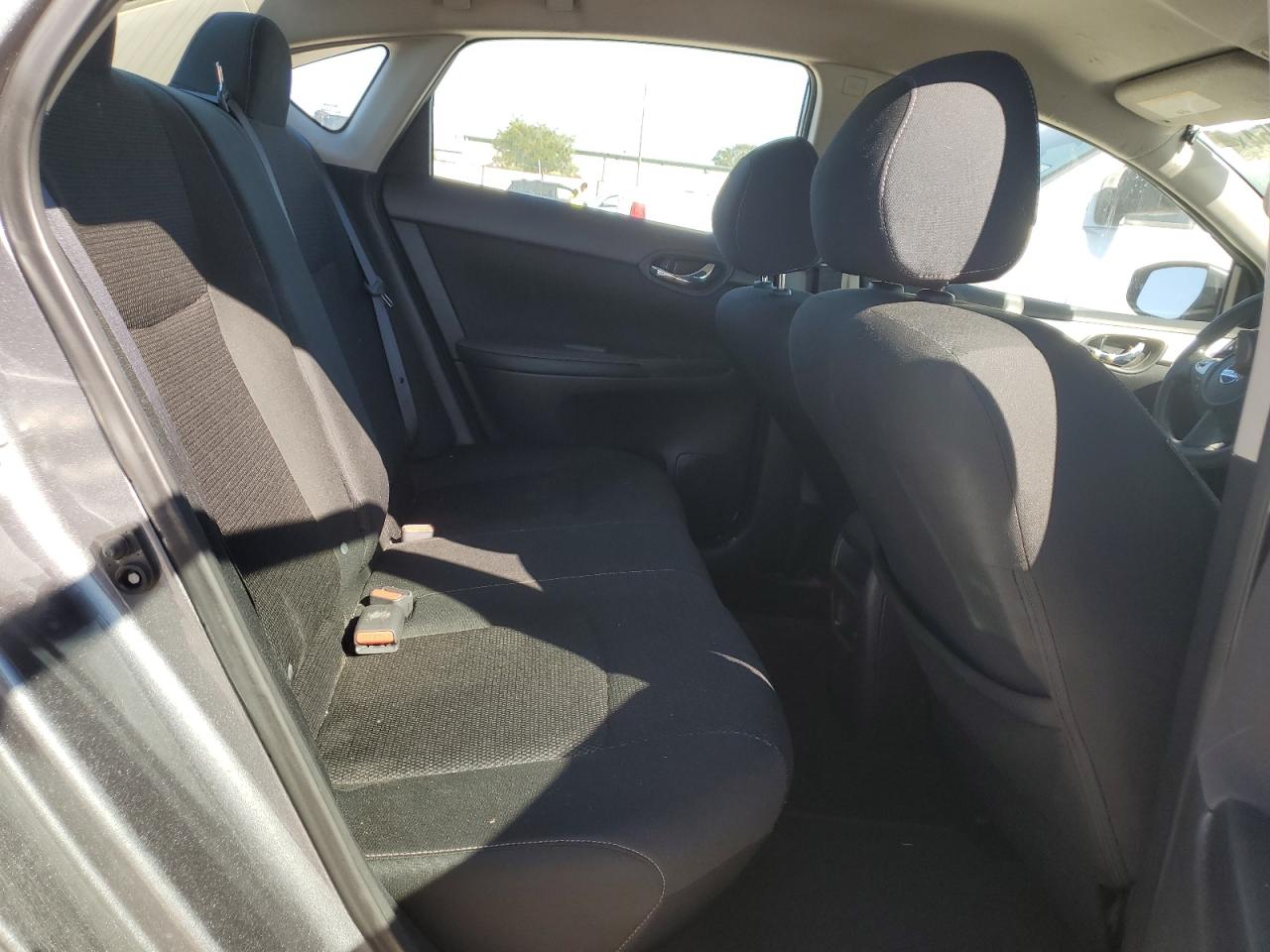 2019 Nissan Sentra VIN 3N1AB7AP1KY352390 Copart auction photo, hail / minor dent/scratches damage thumbnail 10