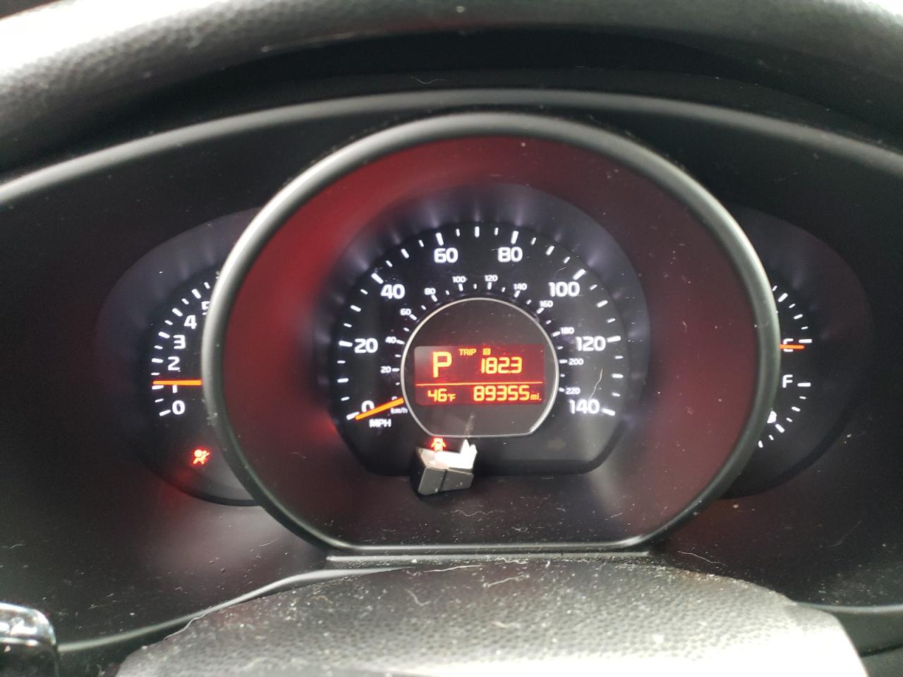 2015 KIA Soul VIN KNDJN2A23F7811065 Copart auction photo, biohazard/chemical / all over damage thumbnail 9