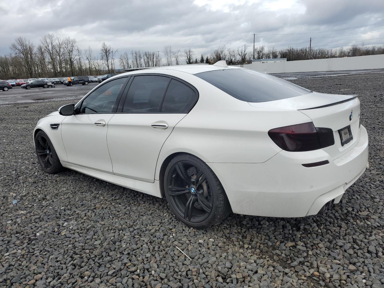 2015 BMW M5 VIN WBSFV9C58FD594984 Copart auction photo, front end damage thumbnail 2