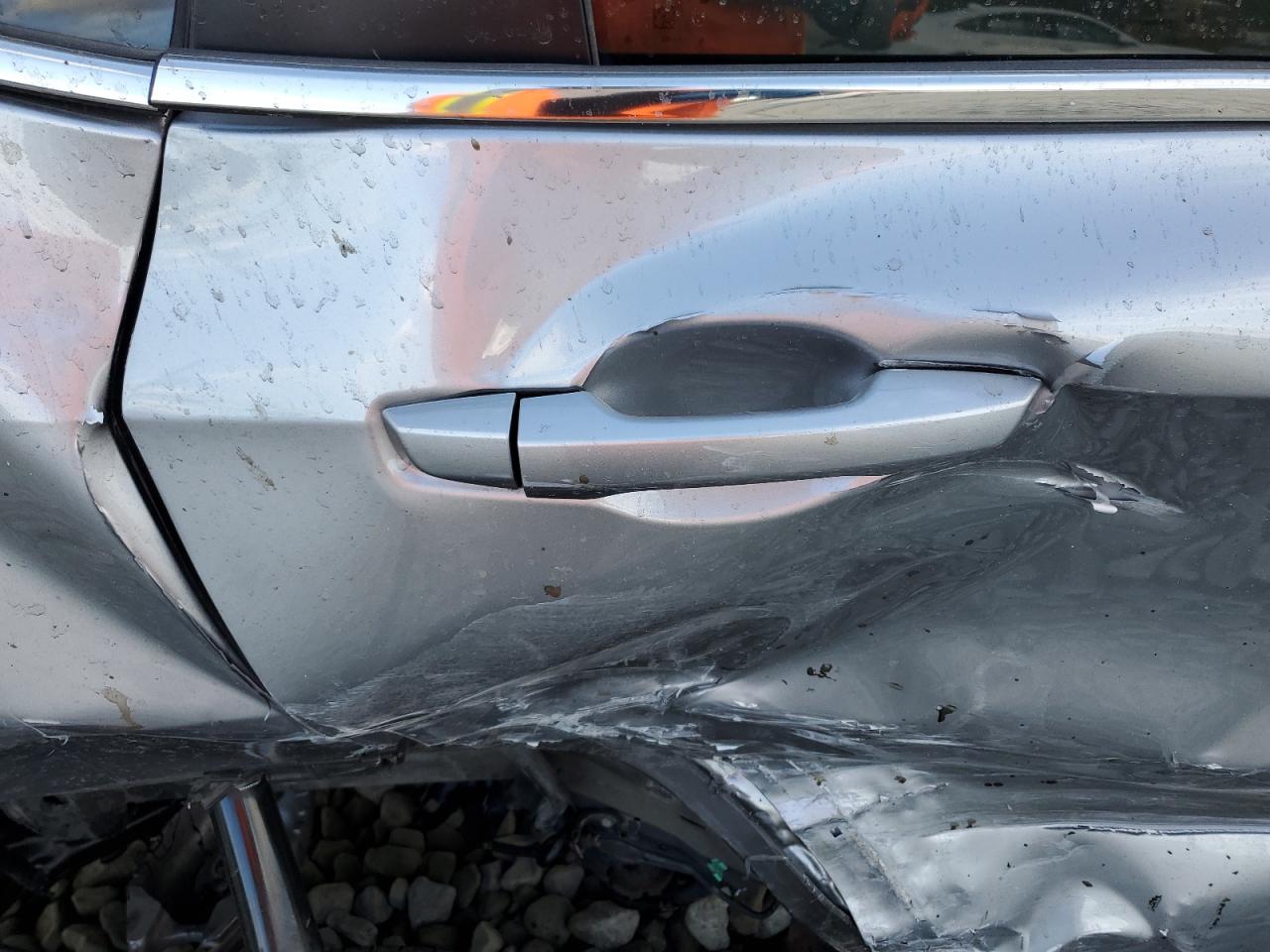 2020 Honda CR-V VIN 2HKRW2H80LH696359 Copart auction photo, side / rear end damage thumbnail 11