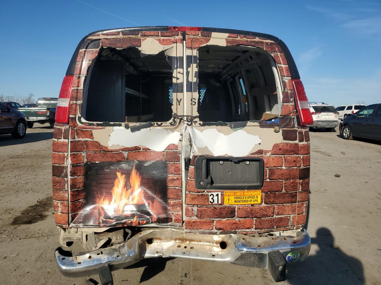 2018 GMC Savana VIN 1GTW7AFG4J1905871 Copart auction photo, rear end / side damage thumbnail 6