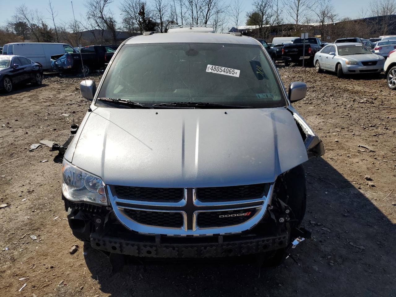 2019 Dodge Caravan VIN 2C4RDGCG6KR712891 Copart auction photo, front end damage thumbnail 5