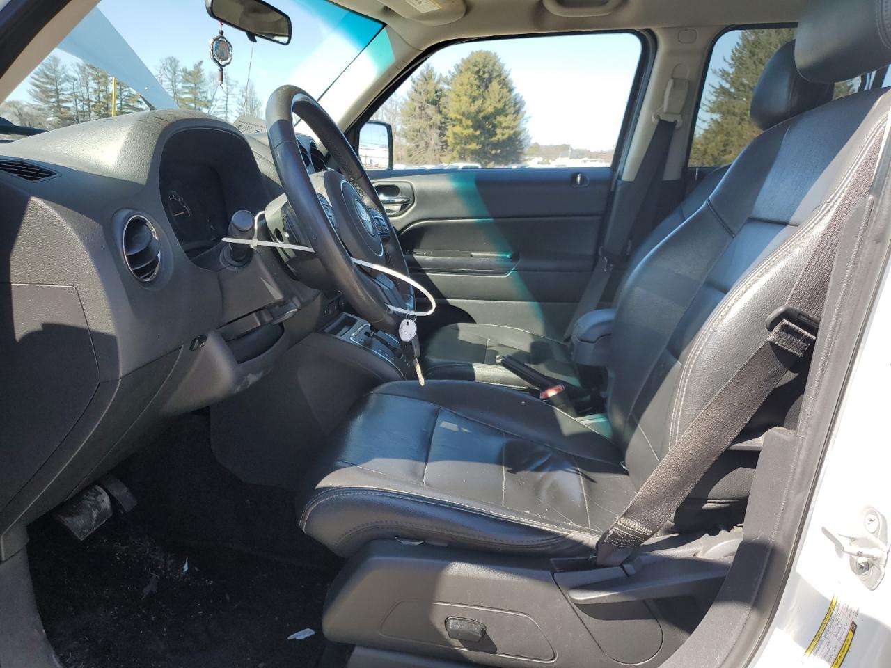 2014 Jeep Liberty (Patriot) VIN 1C4NJPFA9ED758298 Copart auction photo, front end / side damage thumbnail 7