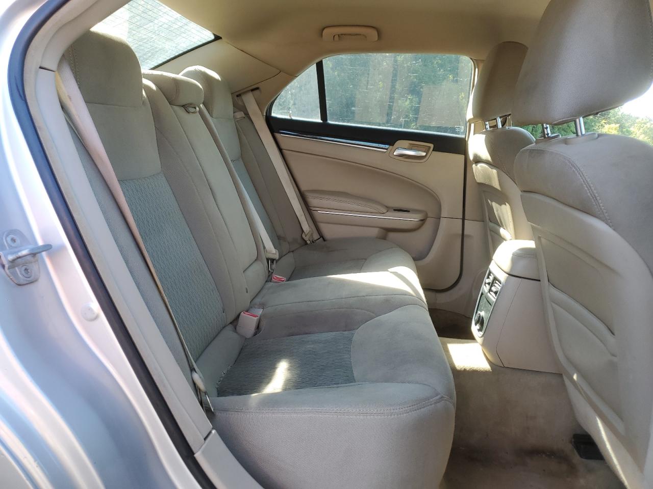 2012 Chrysler 300 VIN 2C3CCAAG4CH264316 Copart auction photo, front end damage thumbnail 10