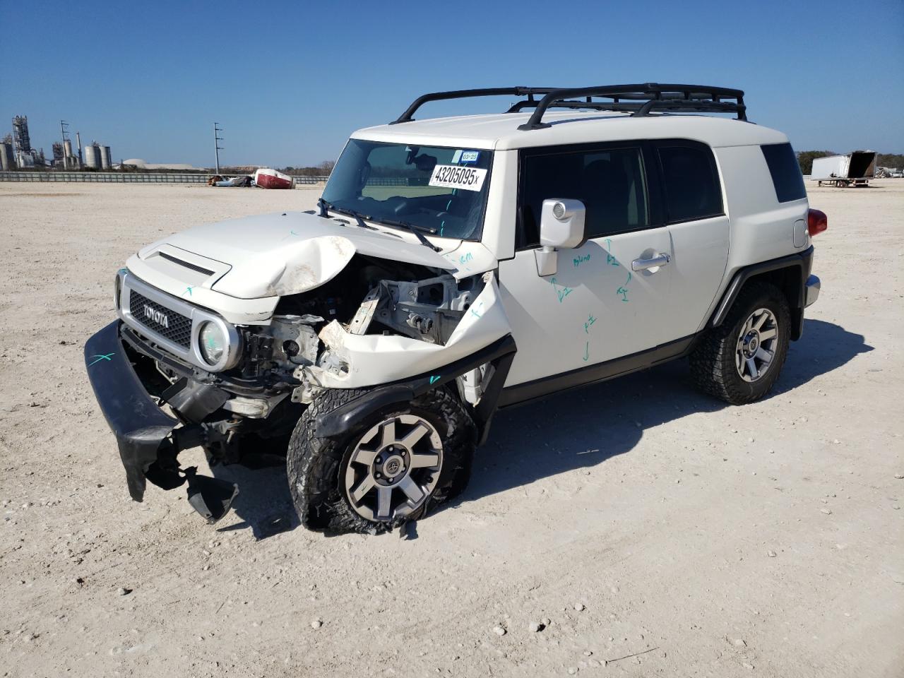 2014 Toyota FJ Cruiser VIN JTEBU4BF3EK180152