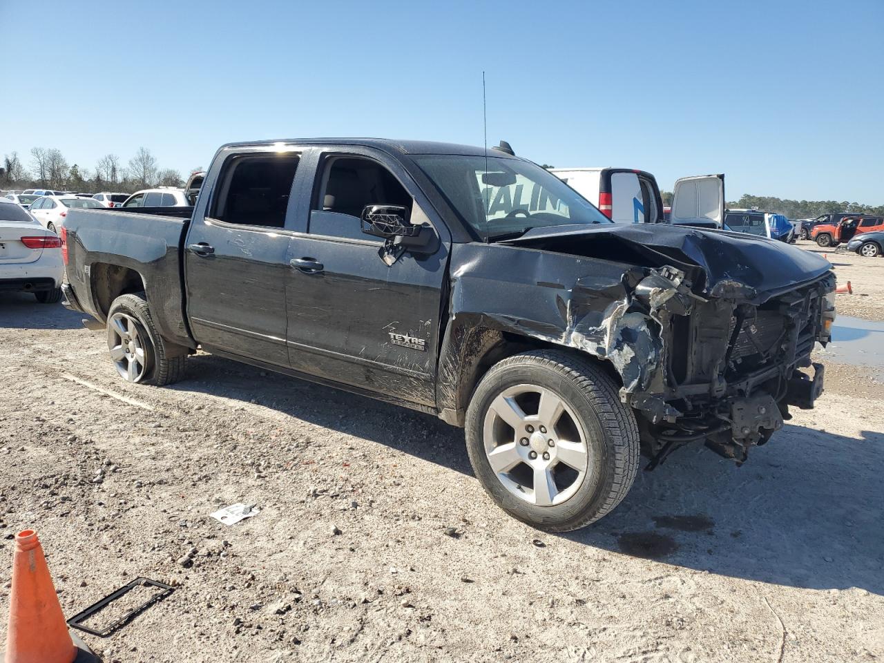 2017 Chevrolet Silverado VIN 3GCPCREC8HG392522 Copart auction photo, front end / minor dent/scratches damage thumbnail 4