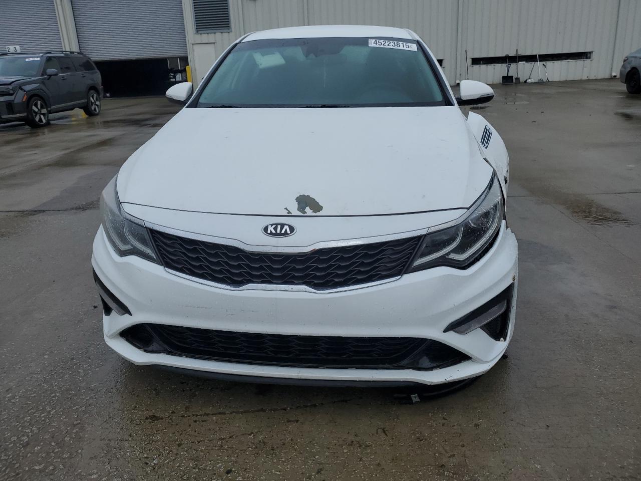 2019 KIA Optima VIN 5XXGT4L3XKG335853 Copart auction photo, front end damage thumbnail 5