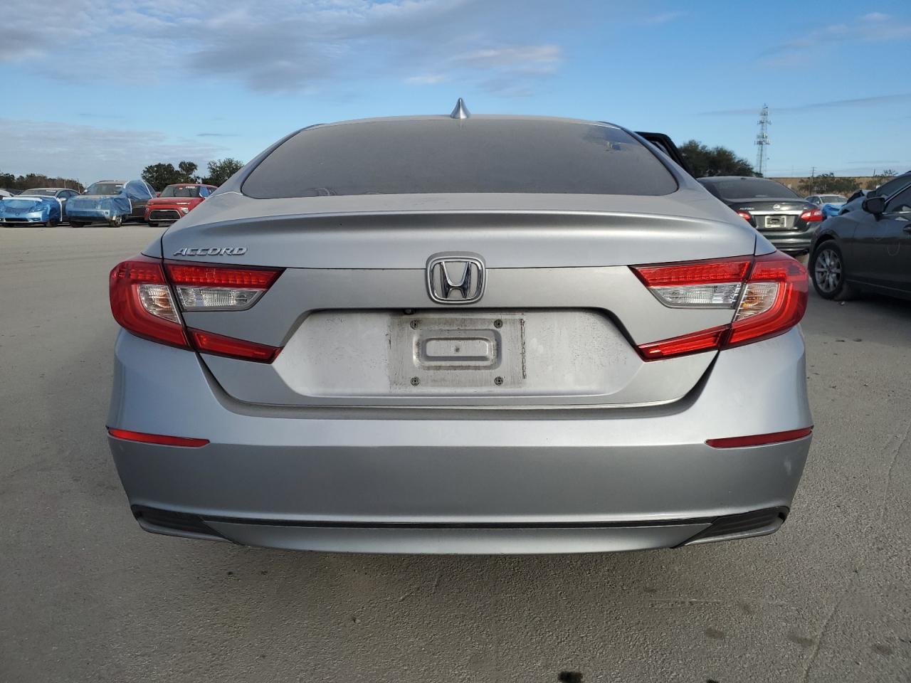 2018 Honda Accord VIN 1HGCV1F14JA084941 Copart auction photo, side / minor dent/scratches damage thumbnail 6