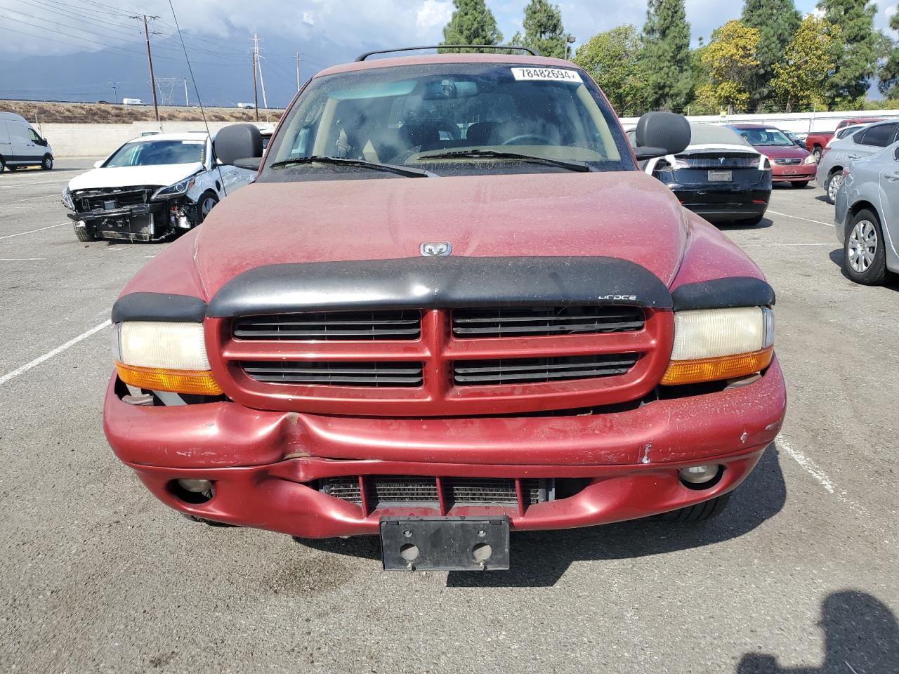1998 Dodge Durango VIN 1B4HS28Z8WF137881 Copart auction photo, minor dent/scratches damage thumbnail 5