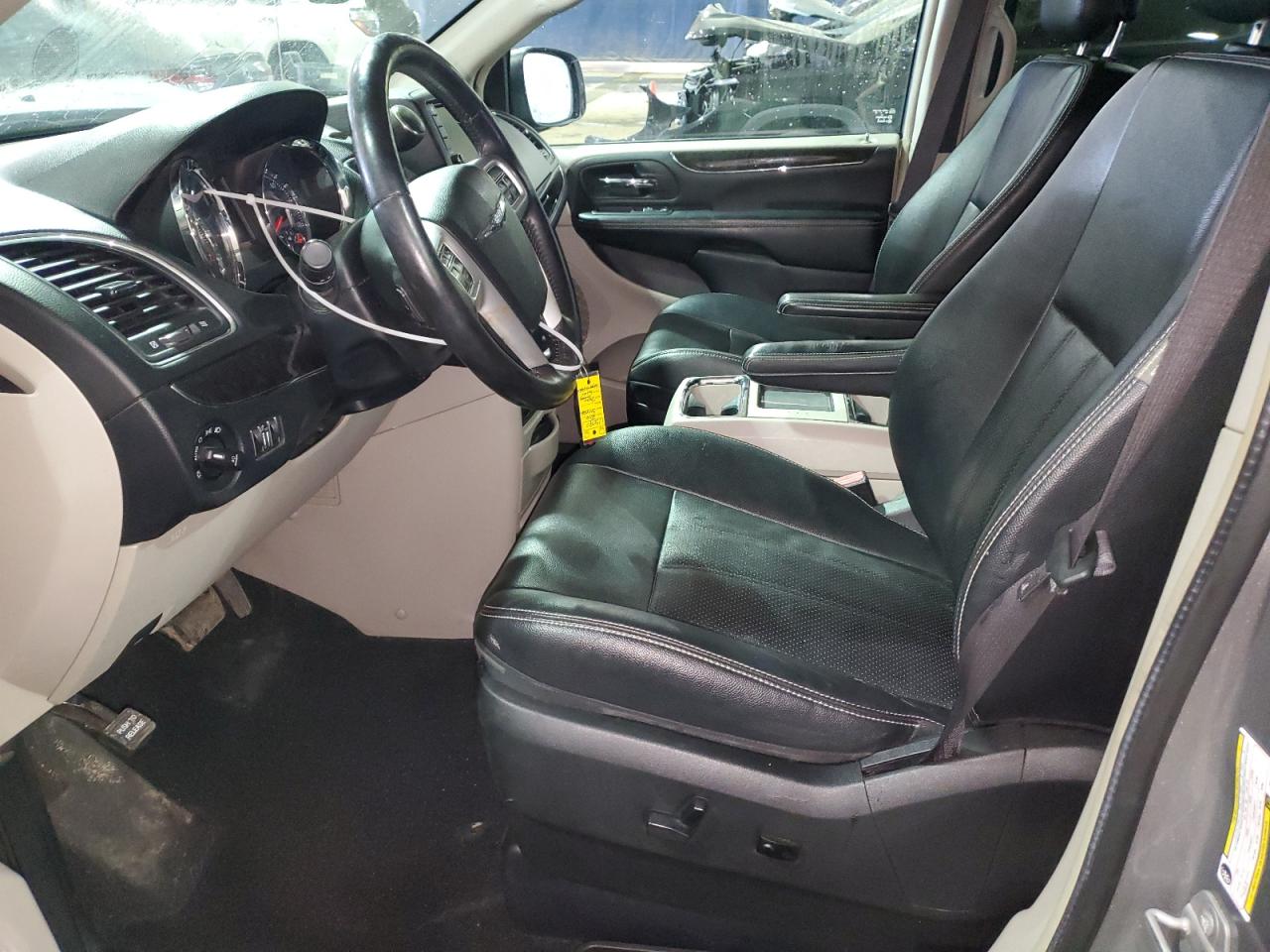 2016 Chrysler Town & Country VIN 2C4RC1CG2GR199856 Copart auction photo, front end damage thumbnail 7