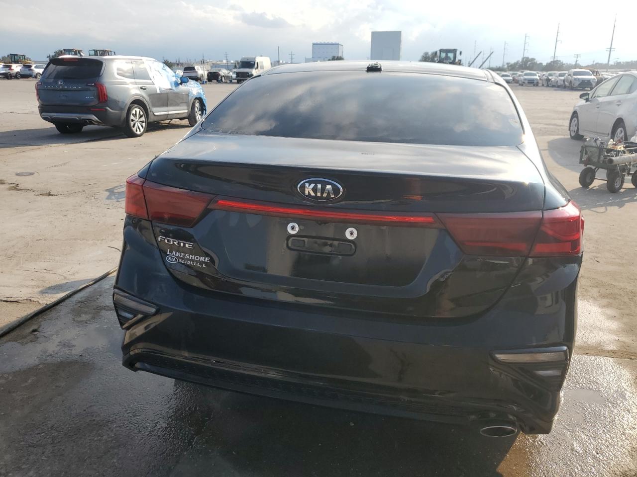 2021 KIA Forte VIN 3KPF24AD0ME300440 Copart auction photo, vandalism / front end damage thumbnail 6