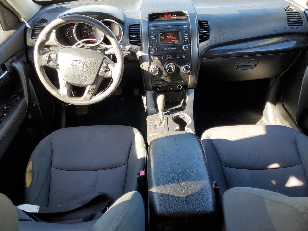 2013 KIA Sorento VIN 5XYKTDA65DG395383 Copart auction photo, side / front end damage thumbnail 8
