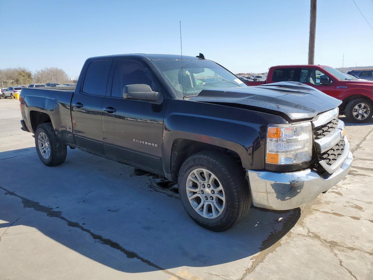 2019 Chevrolet Silverado VIN 2GCRCPEC9K1158922 Copart auction photo, front end / minor dent/scratches damage thumbnail 4