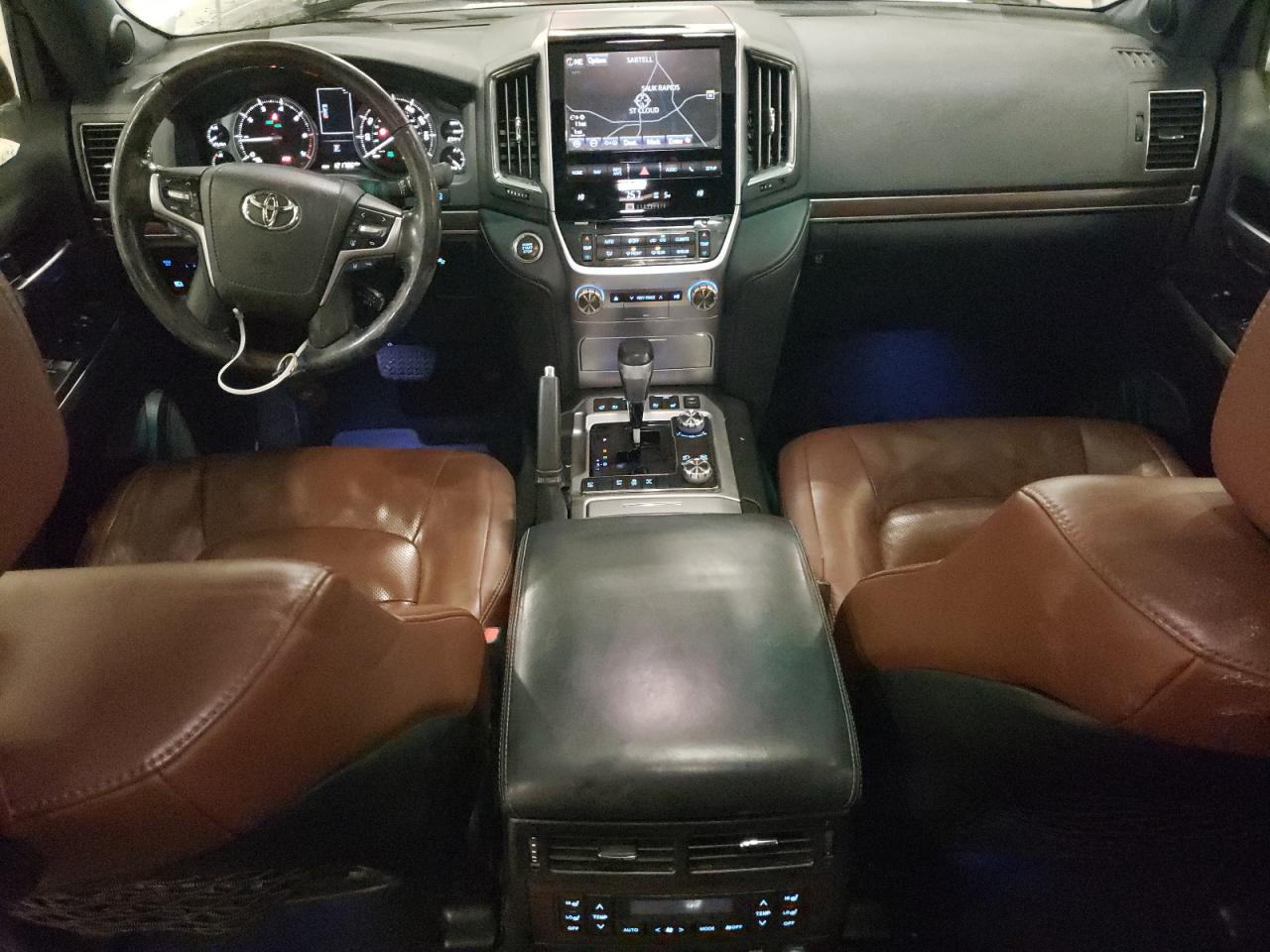 2016 Toyota Land Cruiser VIN JTMCY7AJ8G4043932 Copart auction photo, top/roof / rear end damage thumbnail 8