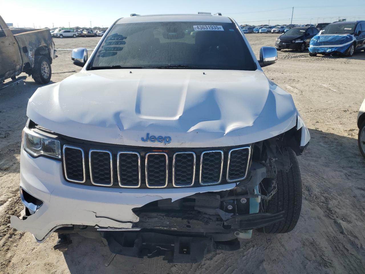 2018 Jeep Grand Cherokee VIN 1C4RJEBG1JC113824 Copart auction photo, front end damage thumbnail 5