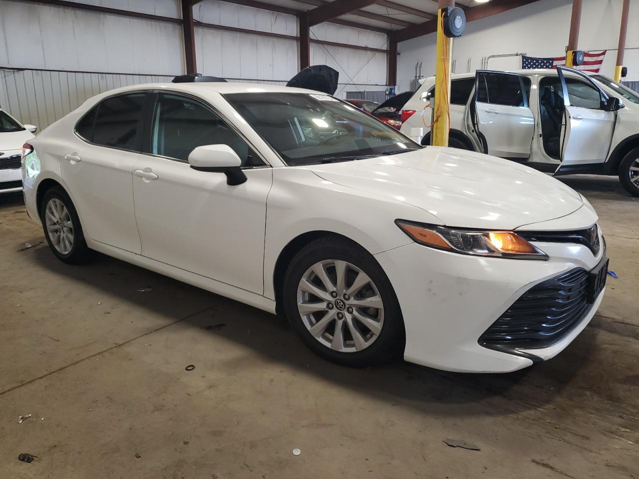 2019 Toyota Camry VIN 4T1B11HK3KU192555 Copart auction photo, vandalism damage thumbnail 4