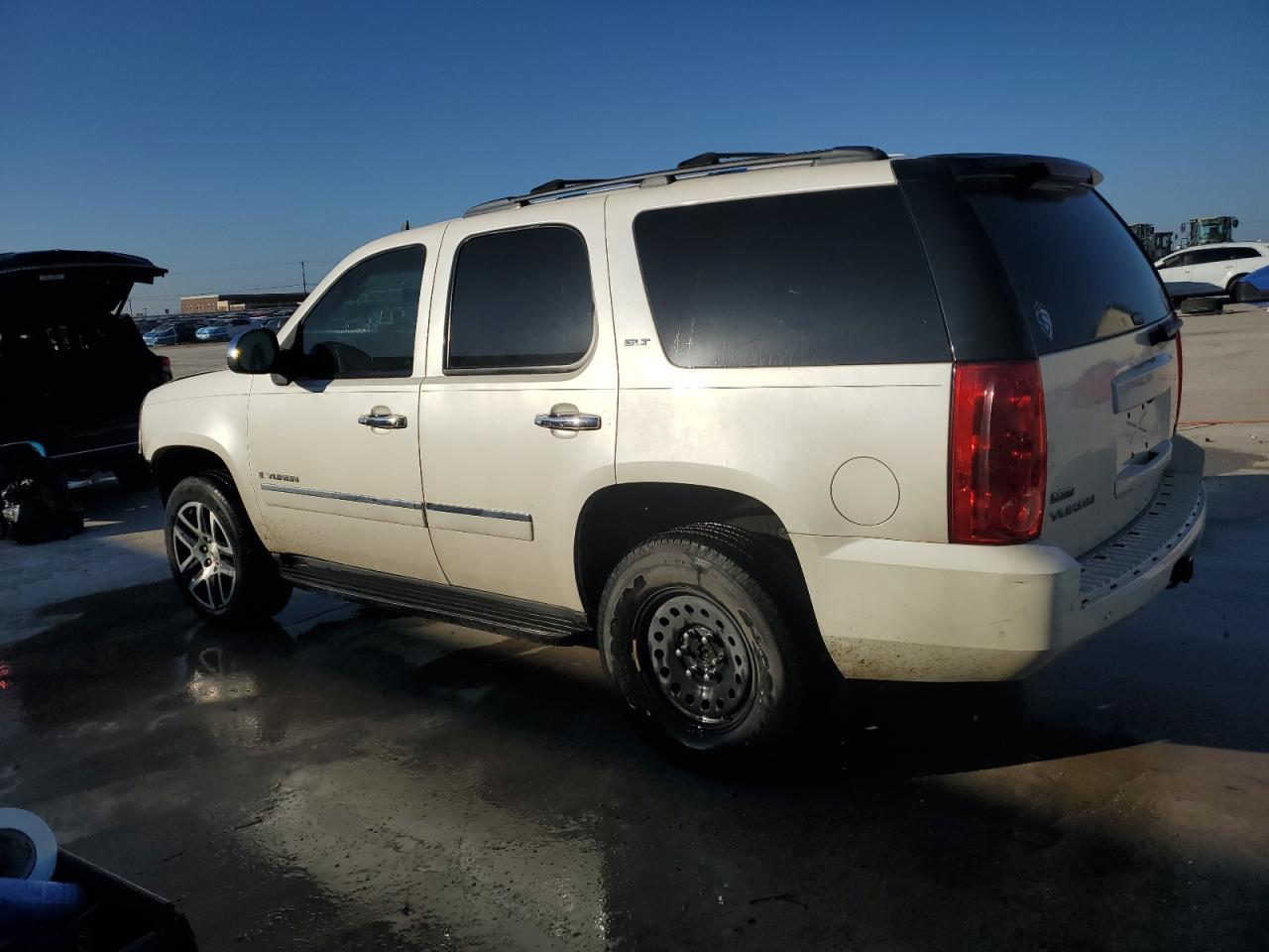 2009 GMC Yukon VIN 1GKFK33099R167410 Copart auction photo, front end damage thumbnail 2