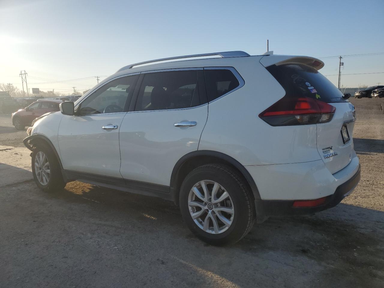 2019 Nissan Rogue VIN JN8AT2MT1KW267597 Copart auction photo, front end / minor dent/scratches damage thumbnail 2
