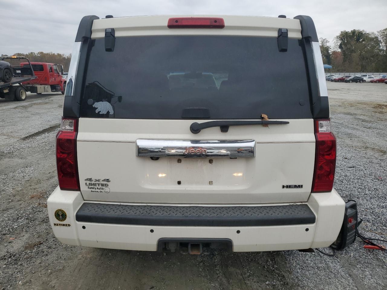 2010 Jeep Commander VIN 1J4RG5GT4AC153264 Copart auction photo, side damage thumbnail 6