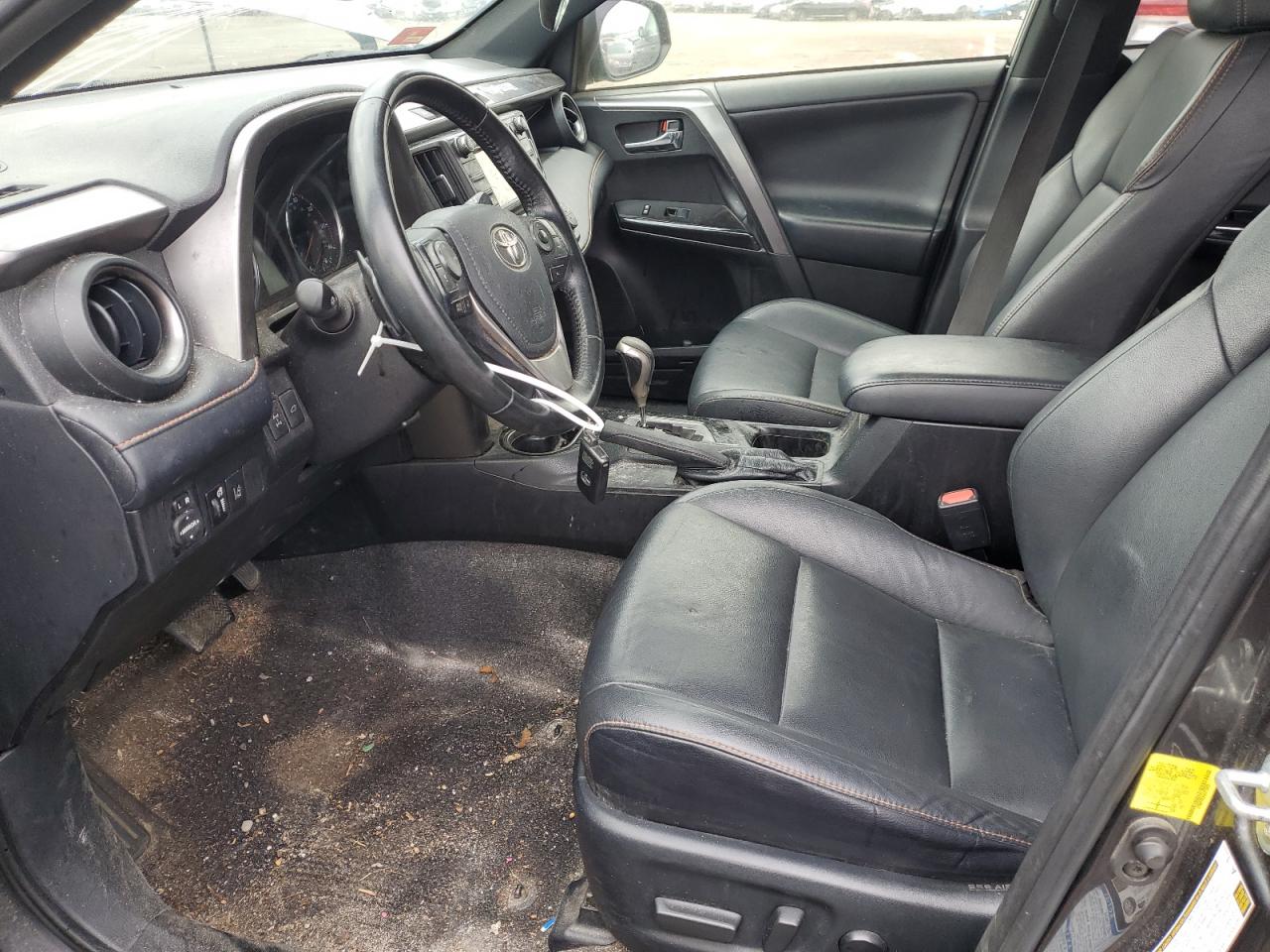 2018 Toyota RAV 4 VIN JTMJFREVXJJ175959 Copart auction photo, front end / minor dent/scratches damage thumbnail 7