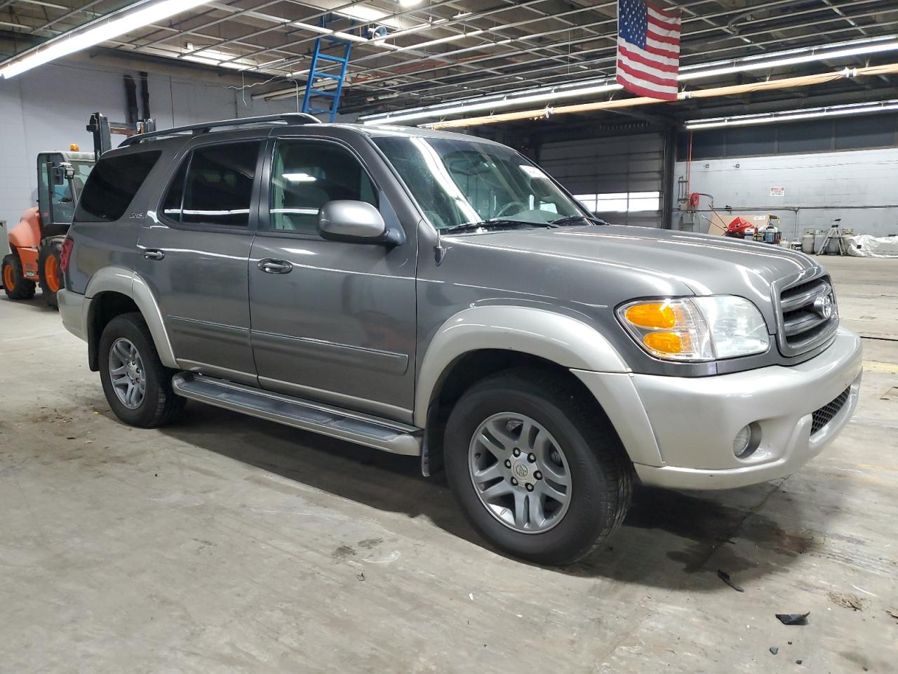 2004 Toyota Sequoia VIN 5TDBT44A94S206320 Copart auction photo, undercarriage / minor dent/scratches damage thumbnail 4