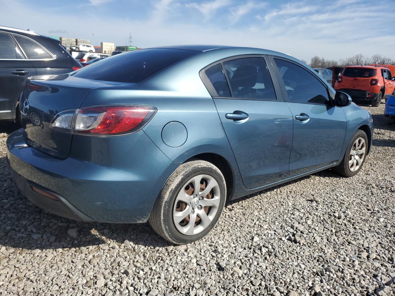2011 Mazda 3 VIN JM1BL1UF1B1393265 Copart auction photo, side damage thumbnail 3