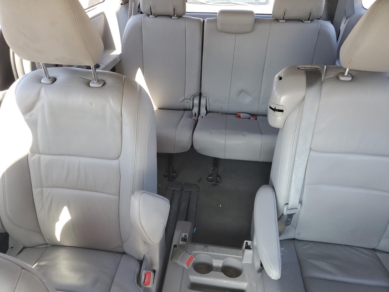 2017 Toyota Sienna VIN 5TDYZ3DC3HS819396 Copart auction photo, front end damage thumbnail 10