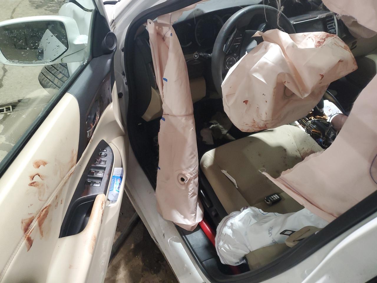 2017 Honda Accord VIN 1HGCR2F00HA042147 Copart auction photo, front end / side damage thumbnail 8