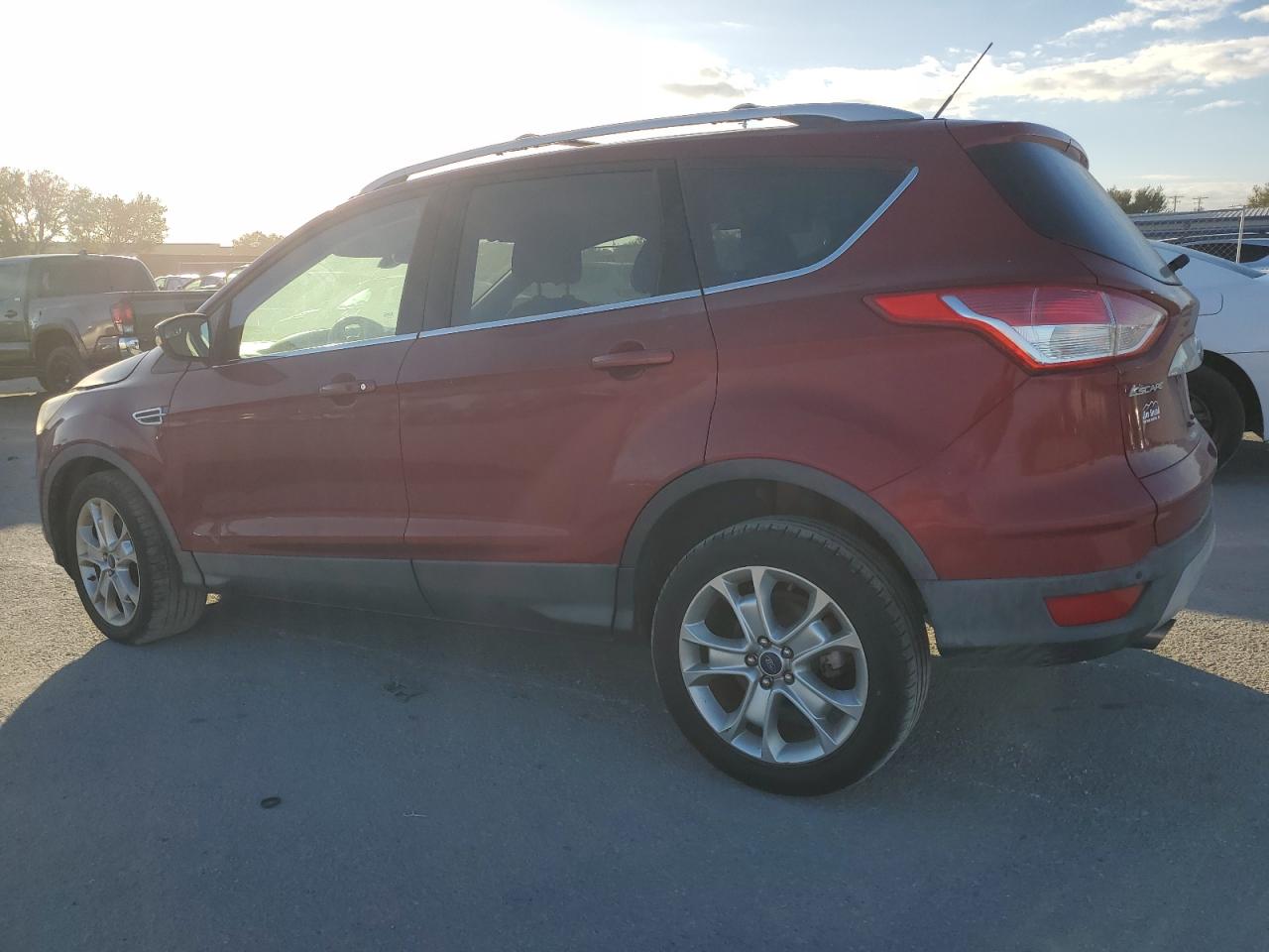 2016 Ford Escape VIN 1FMCU9JX7GUC52442 Copart auction photo, front end / side damage thumbnail 2