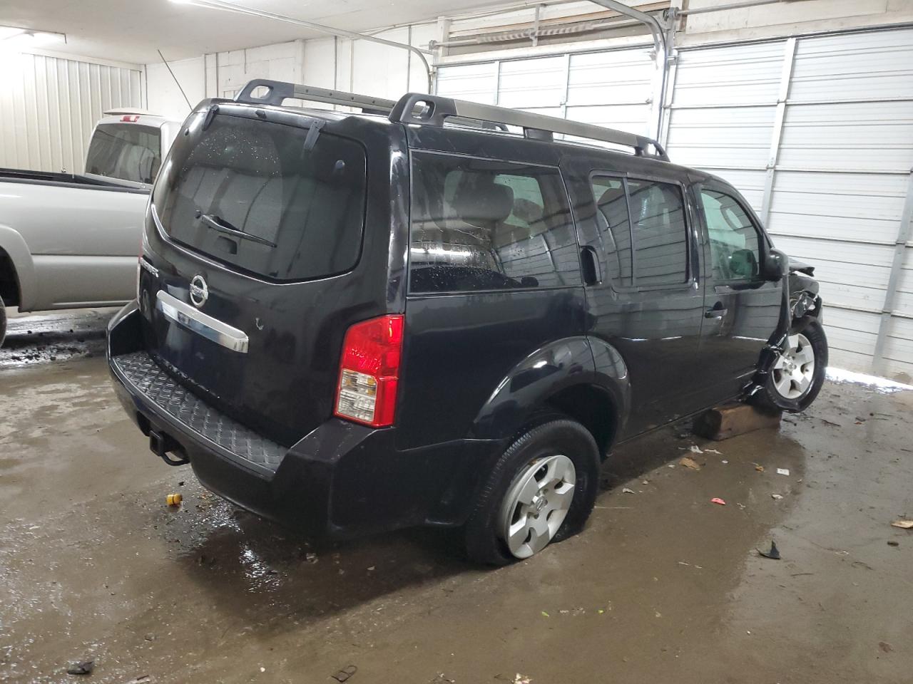 2010 Nissan Pathfinder VIN 5N1AR1NB4AC622235 Copart auction photo, front end / undercarriage damage thumbnail 3