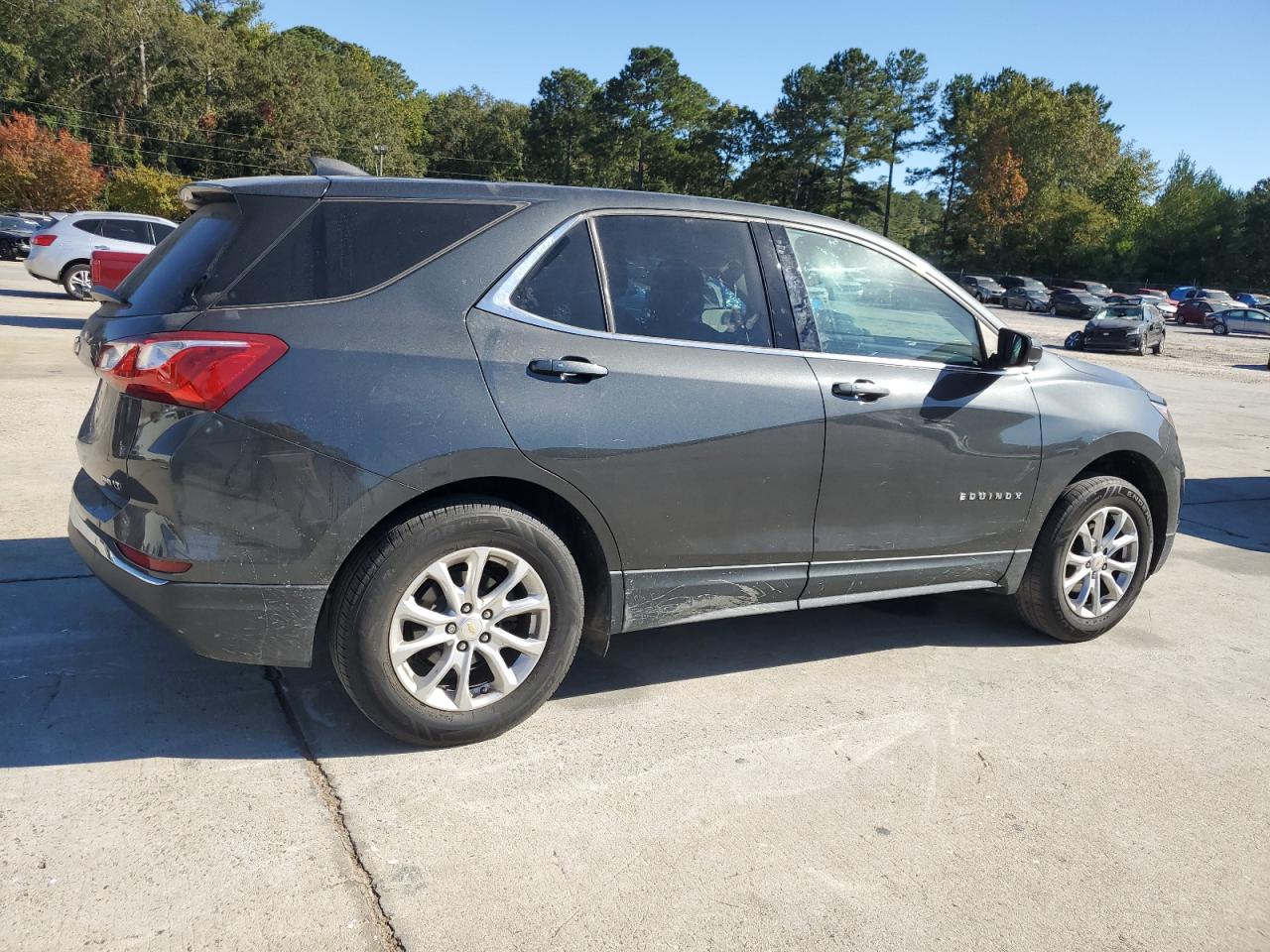 2019 Chevrolet Equinox VIN 2GNAXUEV5K6159836 Copart auction photo, side / front end damage thumbnail 3