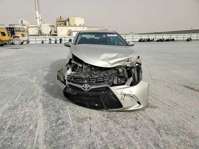 2016 Toyota Camry VIN 4T1BF1FKXGU536958 Copart auction photo, front end / minor dent/scratches damage thumbnail 11