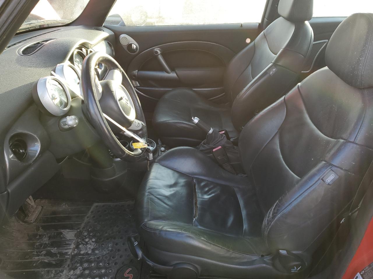 2005 MINI Cooper VIN WMWRE33515TG95953 Copart auction photo, minor dent/scratches damage thumbnail 7