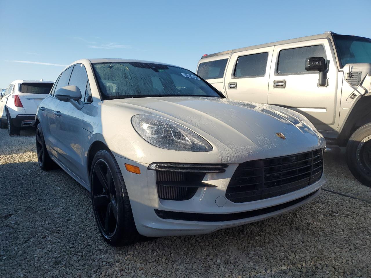 2020 Porsche Macan VIN WP1AF2A57LLB60922 Copart auction photo, water/flood damage thumbnail 4