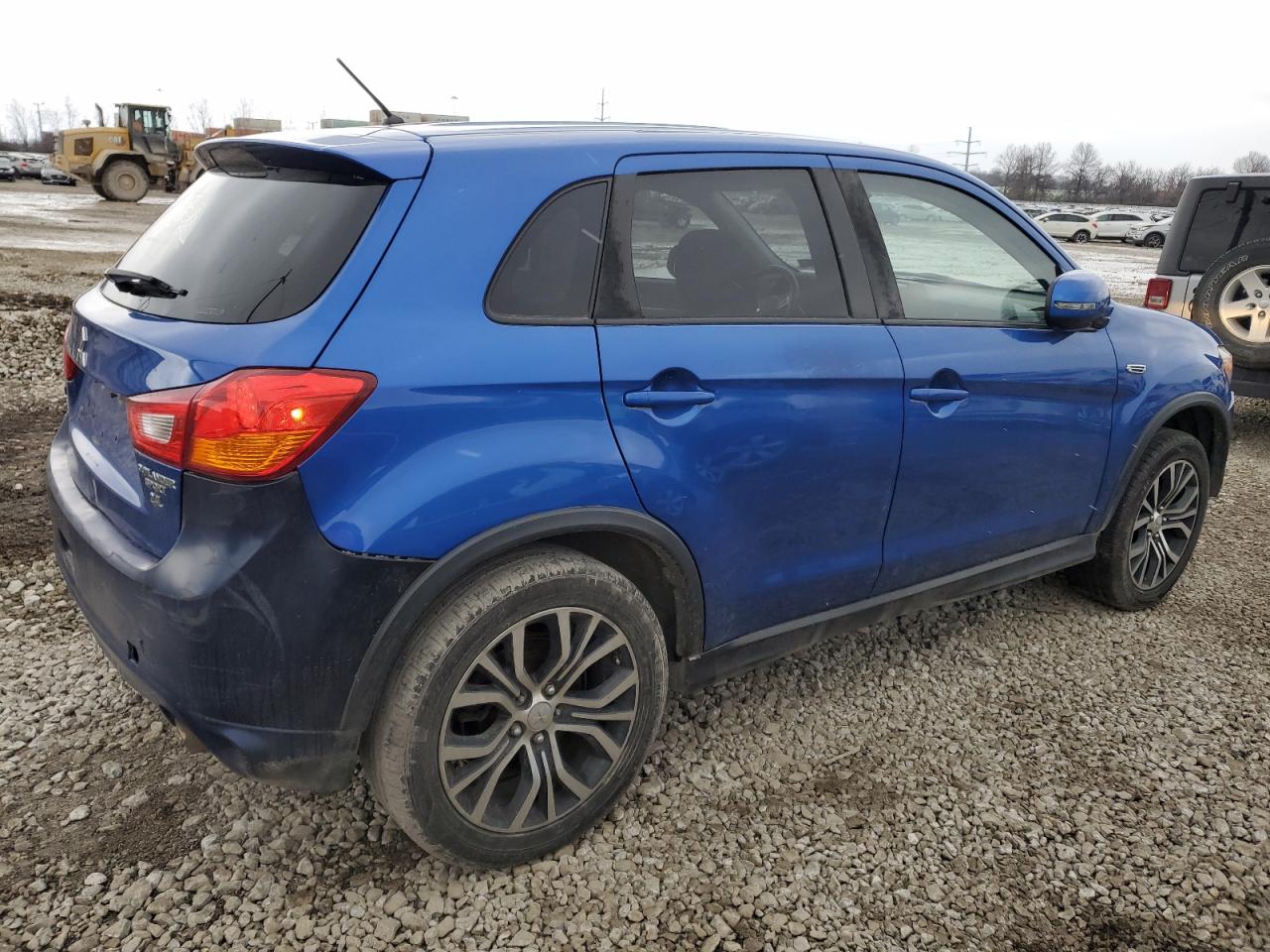2016 Mitsubishi Outlander VIN JA4AR3AW5GZ055736 Copart auction photo, normal wear damage thumbnail 3