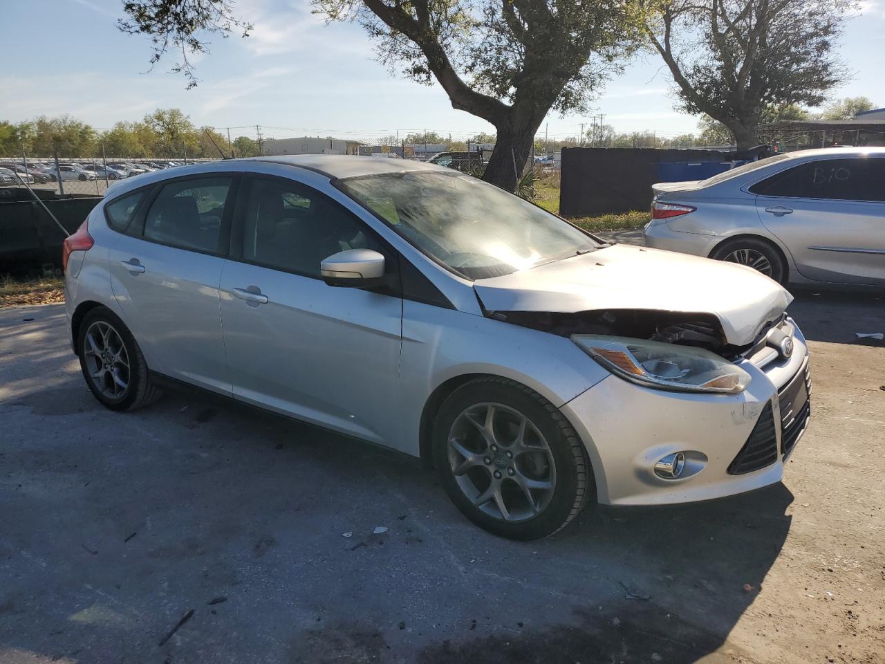 2013 Ford Focus VIN 1FADP3K29DL112559 Copart auction photo, front end damage thumbnail 4