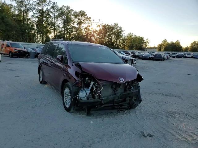 2014 Toyota Sienna VIN 5TDYK3DC2ES463779 Copart auction photo, front end damage thumbnail 12